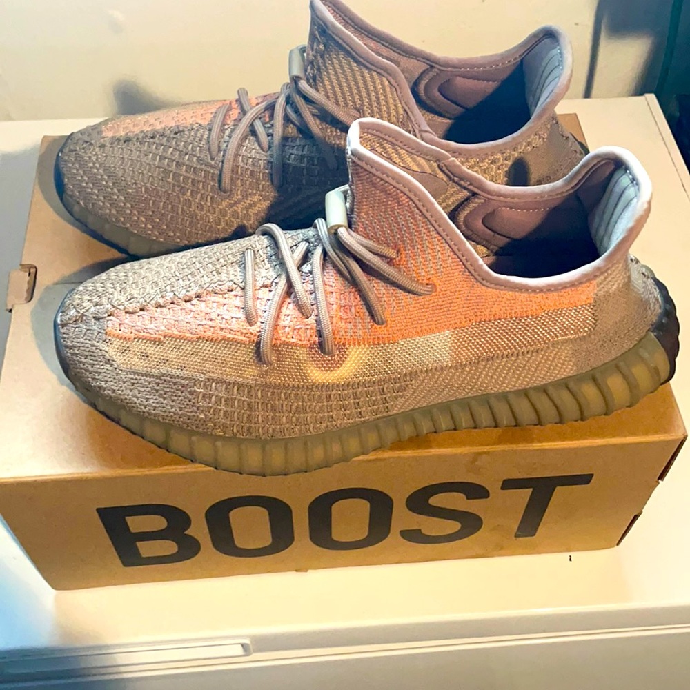 Yeezy boost 350 V2